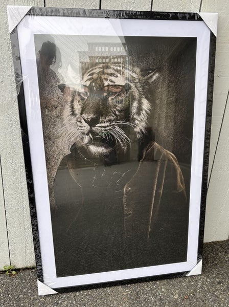 Framed Wall Art – “Gentleman Tiger” Print 605×905 mm – Stylish Modern Decor Carousel 3
