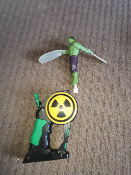 Hulk pull and fly toy Carousel 2