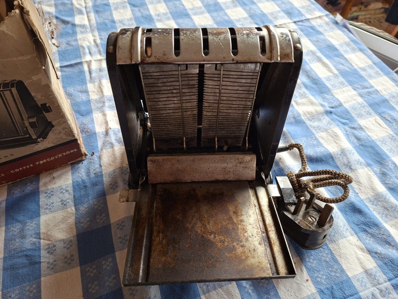 Antique Toaster - Swan Brand's first electric Toaster 1939. Original Box. Carousel 2