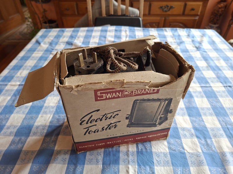 Antique Toaster - Swan Brand's first electric Toaster 1939. Original Box. Carousel 4