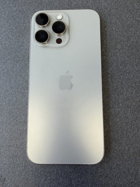 iPhone 16 Pro Max 256GB Carousel 1