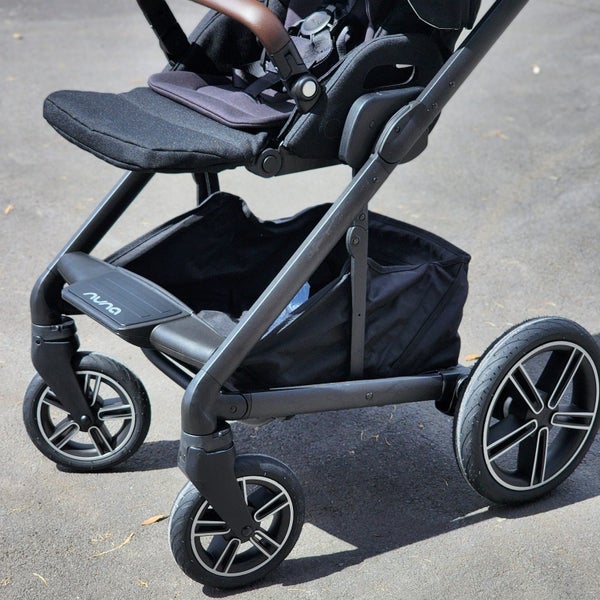 NUNA Mixx Next Stroller - Caviar with Chocolate handle Carousel 2