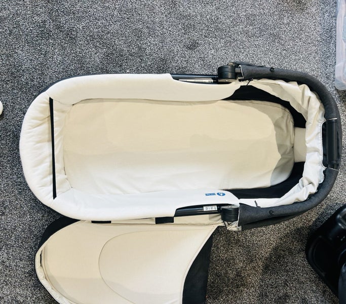 JOIE VERSATRAX RAMBLE CARRY COT, SHALE Carousel 5