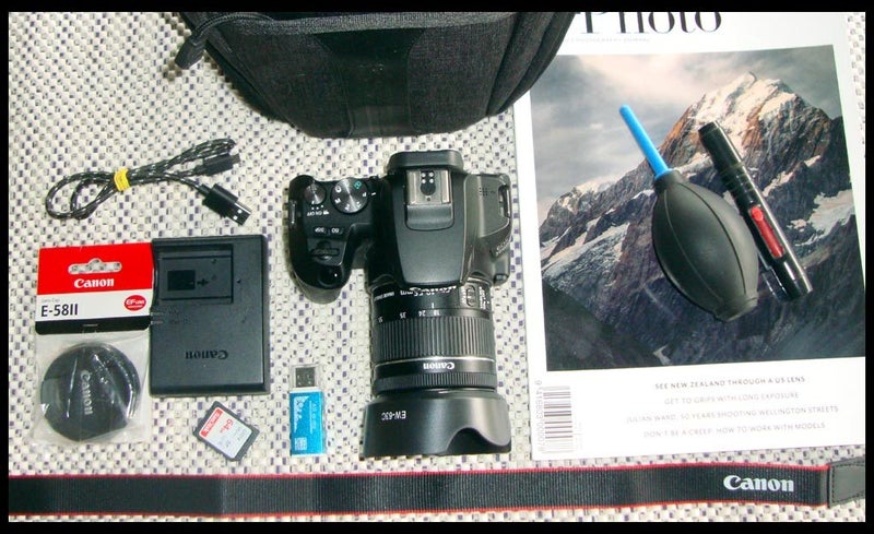 CANON 200D Mark 2- Latest Model - Like New Condition!64352650758401111