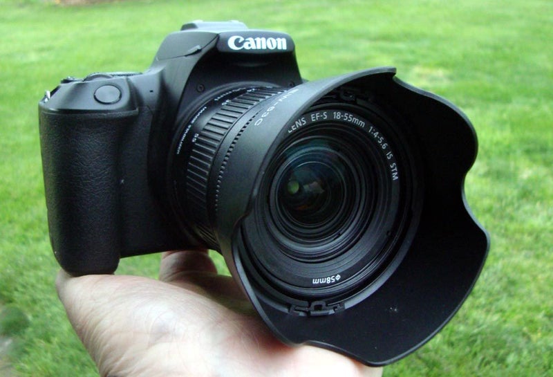 CANON 200D Mark 2- Latest Model - Like New Condition!64352650758401112