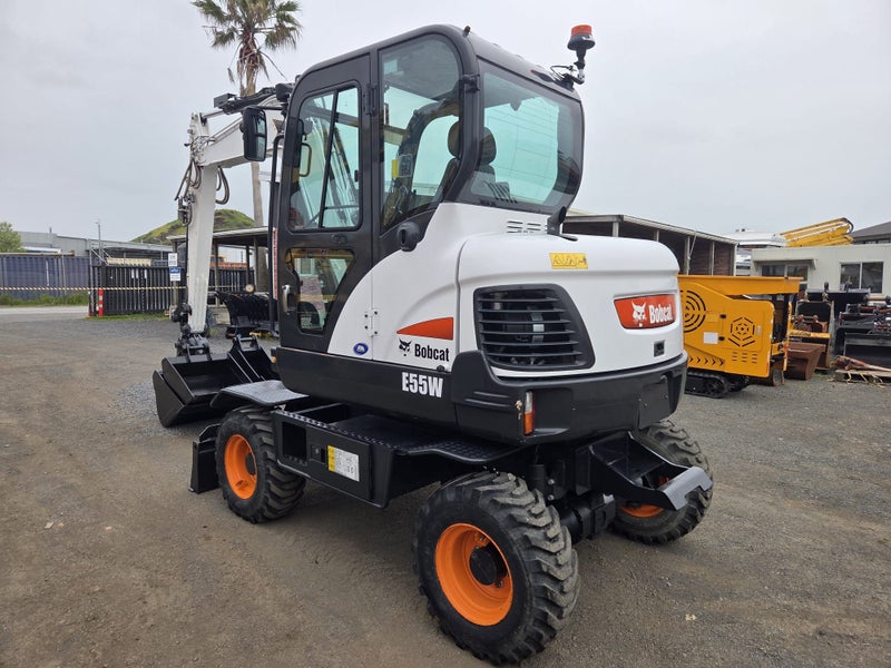 Bobcat E55W wheeled Excavator63996634393730110