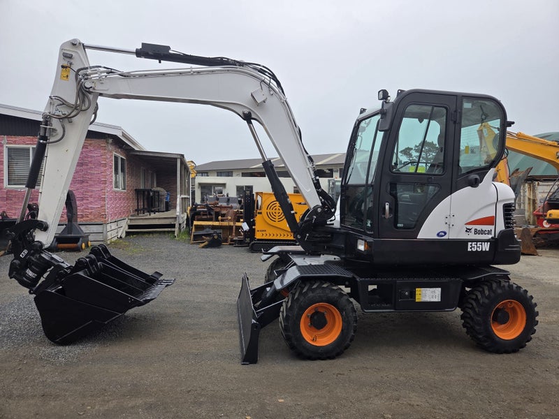 Bobcat E55W wheeled Excavator63996634393730111