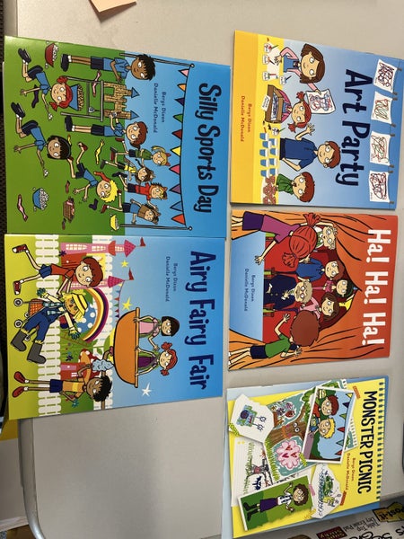 Little Learner Love Literacy Books Carousel 1