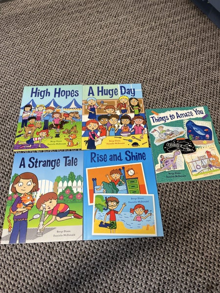 Little Learner Love Literacy Books Carousel 1