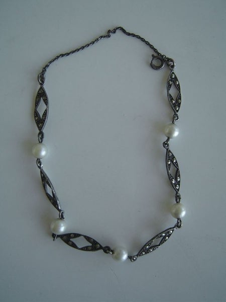 Antique Silver and Pearl Bracelet Carousel 3