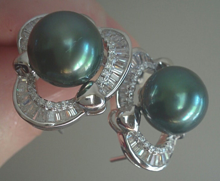 Peacock Green TAHITIAN Pearl Omega Back Heart Earring Carousel 1