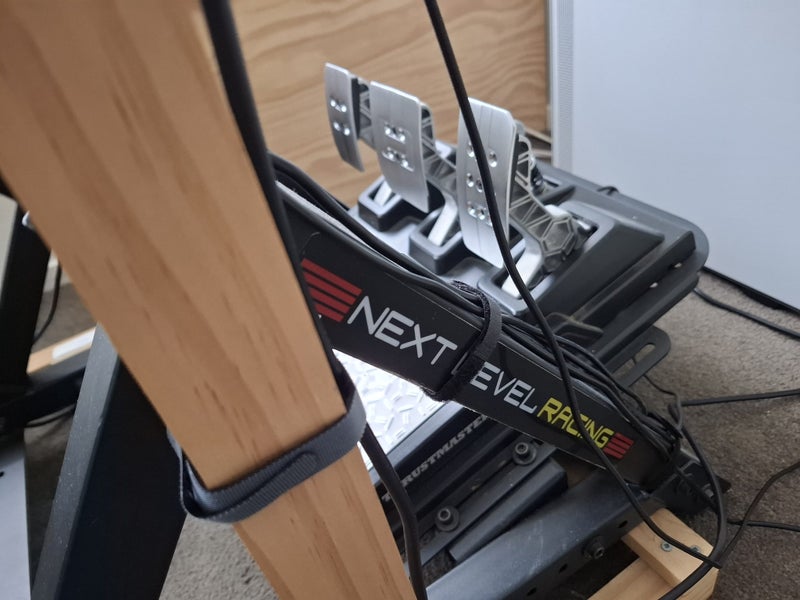 Car racing simulator rig64748798529155112