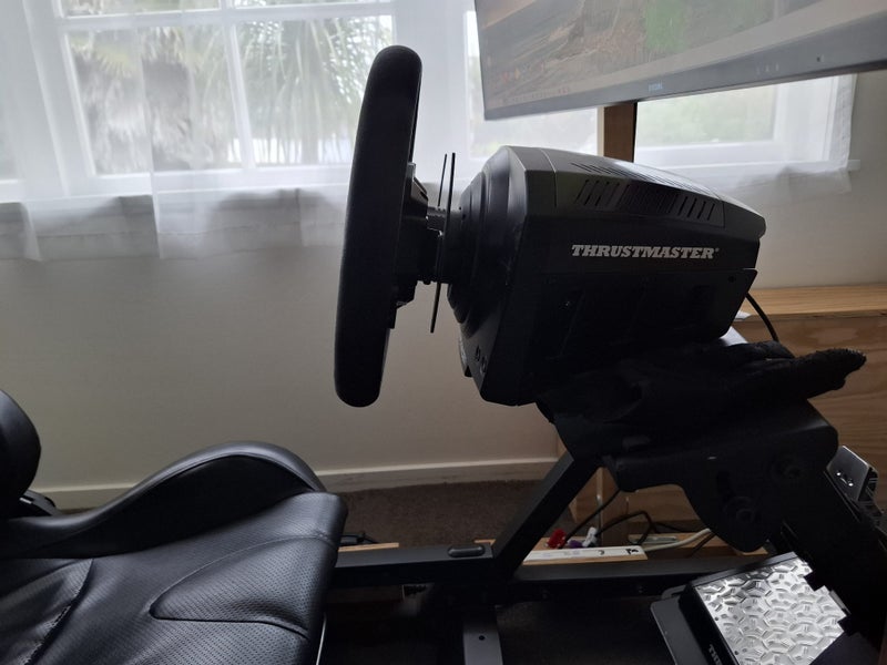 Car racing simulator rig64748798529155114