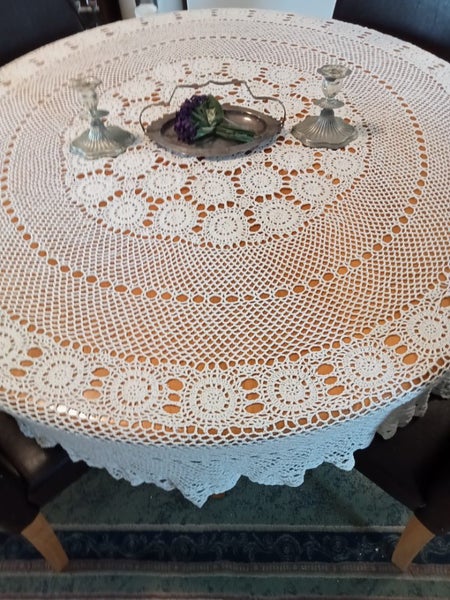 Lovely large white crochet tablecloth 173 cm across Carousel 1