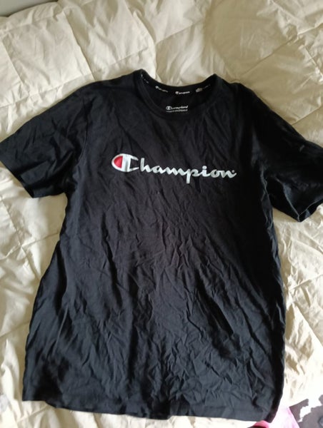 Champion men's black logo Tshirt Carousel 1