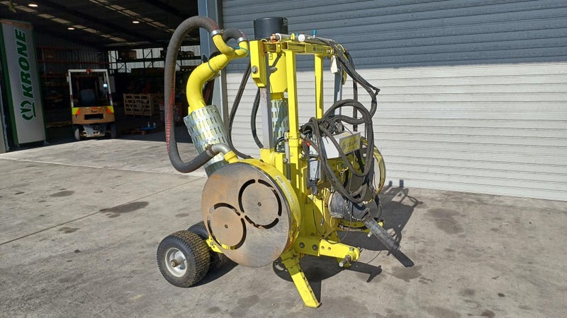 Collard E2200 - 3P Defoliator Carousel 1
