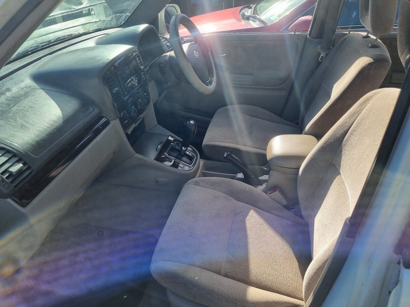 2004 Suzuki Escudo63998356712449112