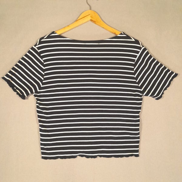 Max Viscose Blend Frilled Hem Black & White Striped Button Front Top Size Large Carousel 7