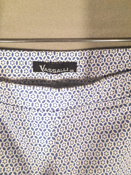 Vassalli Cotton Blend Blue & White 3/4 Leg Capri Pants Size 18 Carousel 2