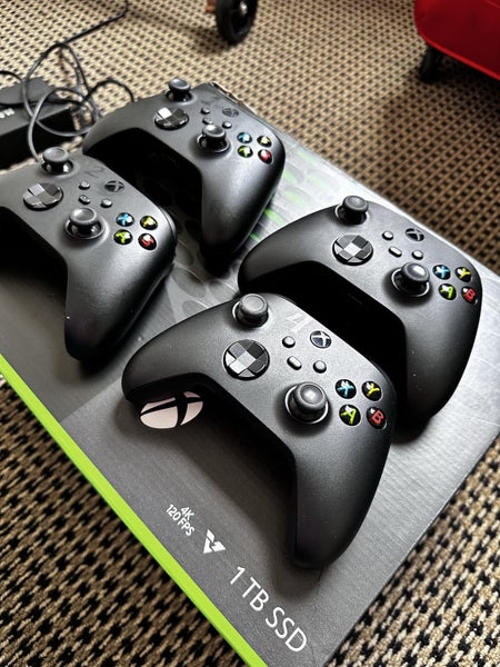 Xbox Series X 1TB Carousel 2