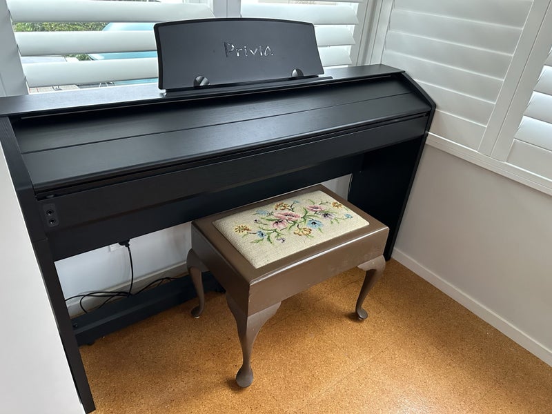 Casio Privia PX-760 Carousel 1