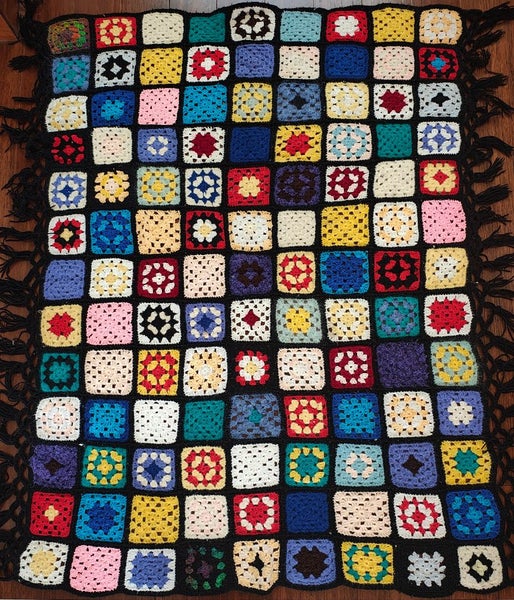 Crochet wool blanket Carousel 1