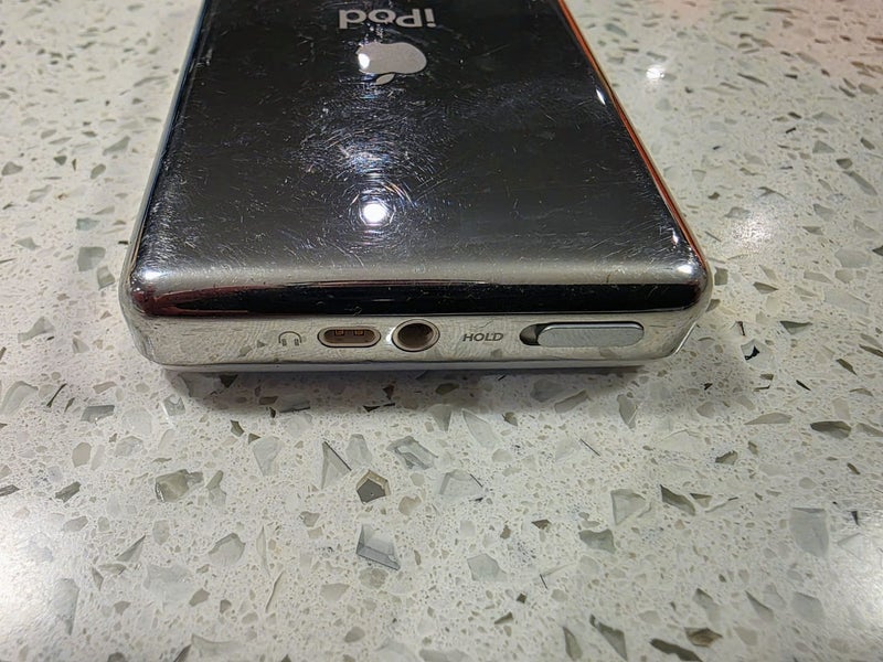 iPod Classic - 20GB - 4th Gen Carousel 5