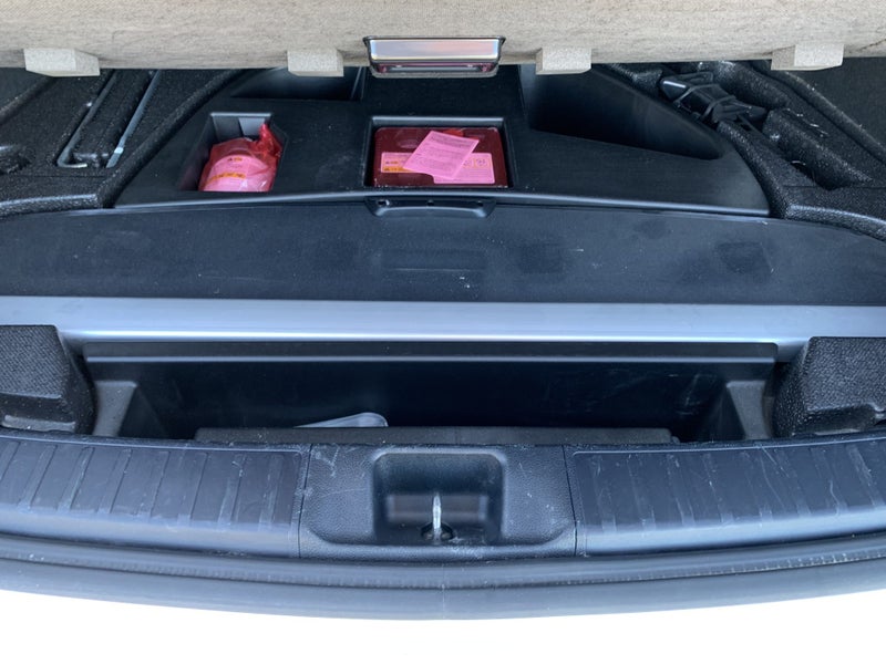 2016 Toyota Prius Hybrid E-Four64345276799105114