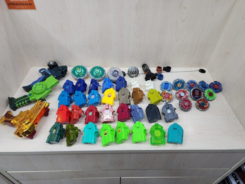 RARE BEYBLADE BULK Carousel 1