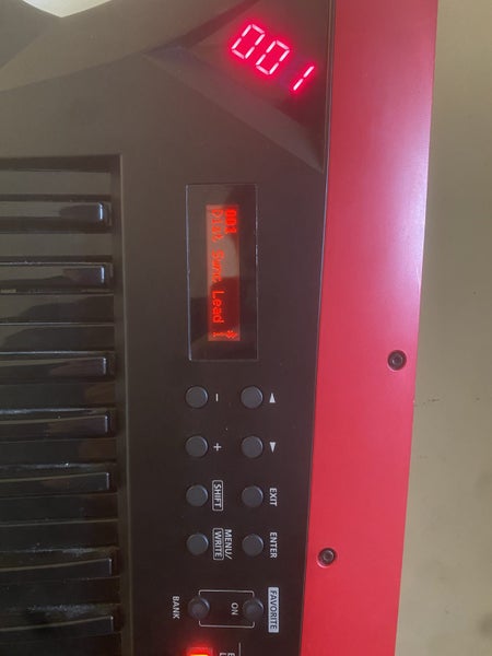 ROLAND AX EDGE KEYTAR SYNTH 49 KEY - BLACK64006822198274112