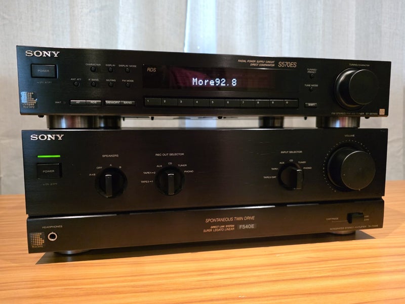 Sony S570ES Tuner & 540E amplifier Carousel 1