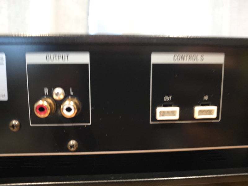 Sony ST-S570ES Stereo Tuner Carousel 8