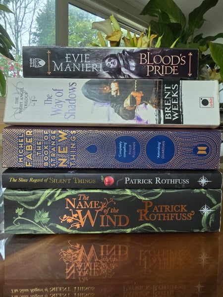 awesomest books Carousel 1