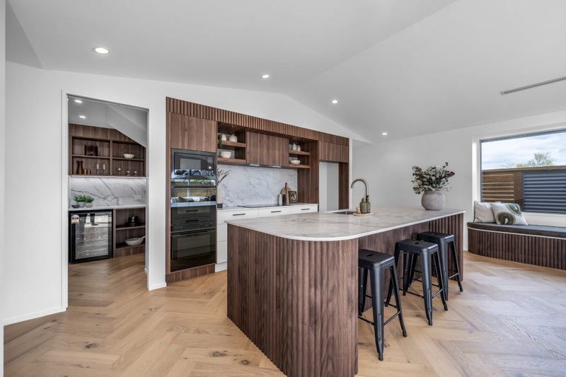 Excellence in Every Detail64007456104706112