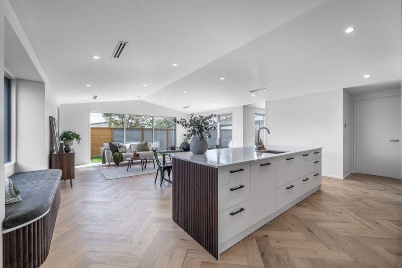 Excellence in Every Detail64007456104706113