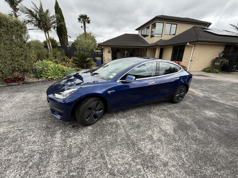 2019 Tesla Model 3 Performance64008035463938112