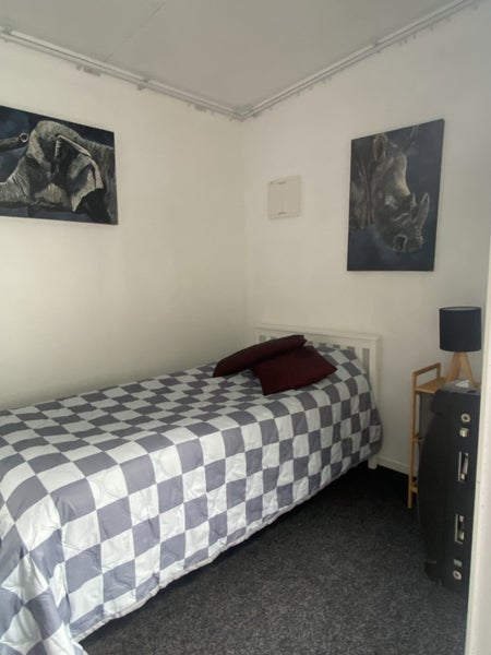 Sleepout*Office*Art Studio*Gallery Carousel 2