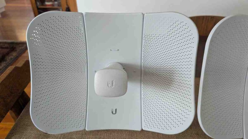 Ubiquiti LiteBeam LBE-5AC-Gen2 Carousel 2