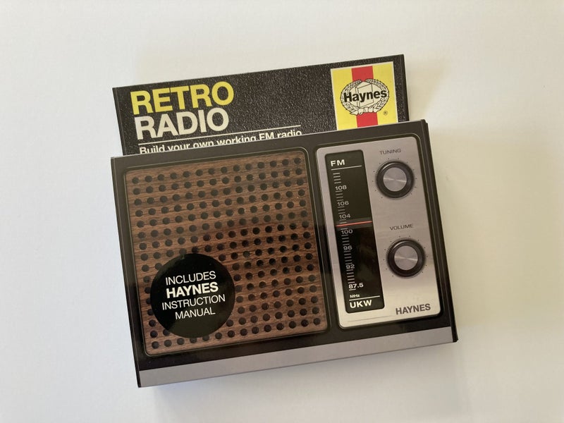 Haynes Retro Radio - Build Your Own! Carousel 1