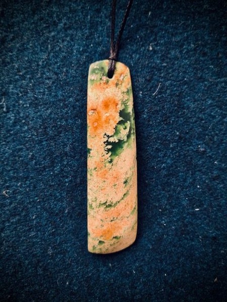 Rare Flower Jade Pendant Carousel 1