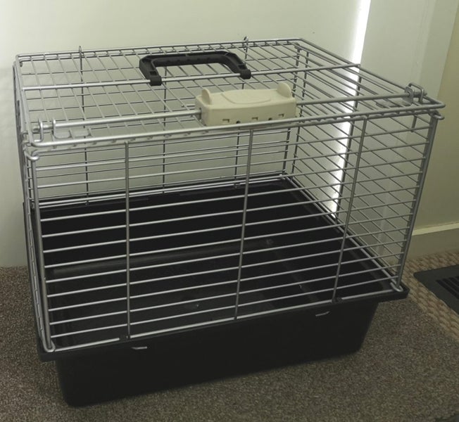 Cat carry cage - as new condition Carousel 1