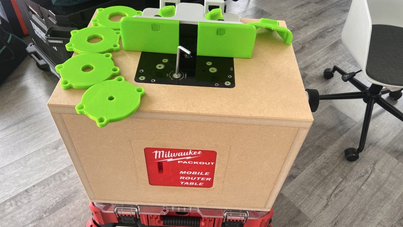 3D MAKITA 40V MDF Packout Router Table - Packout mount including 40v router Carousel 2