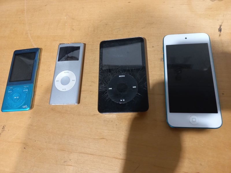 3 x iPods, 1 x Walkman Carousel 1
