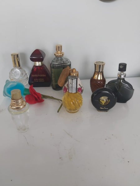 10 vintage perfume bottles Carousel 2