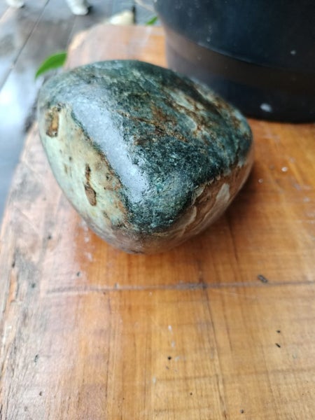 Pounamu Serpentine rocks Carousel 2