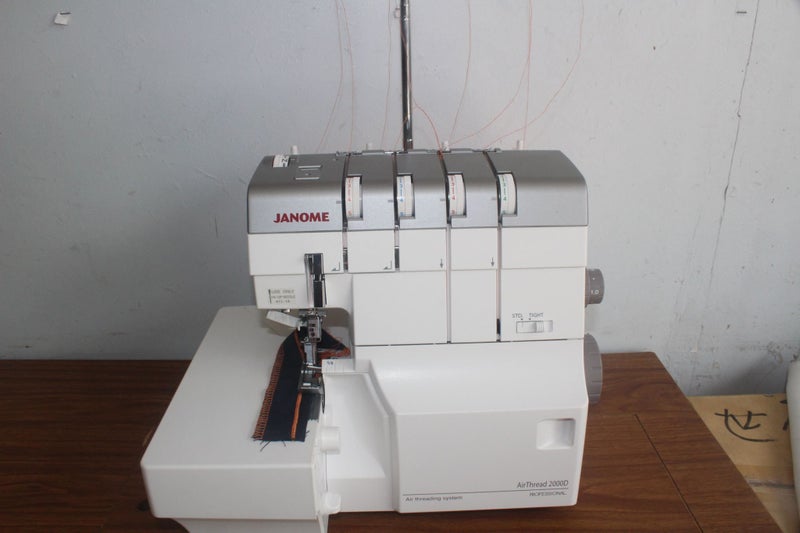 JANOME AT 2000D OVERLOCKER AIR THREADER Carousel 1