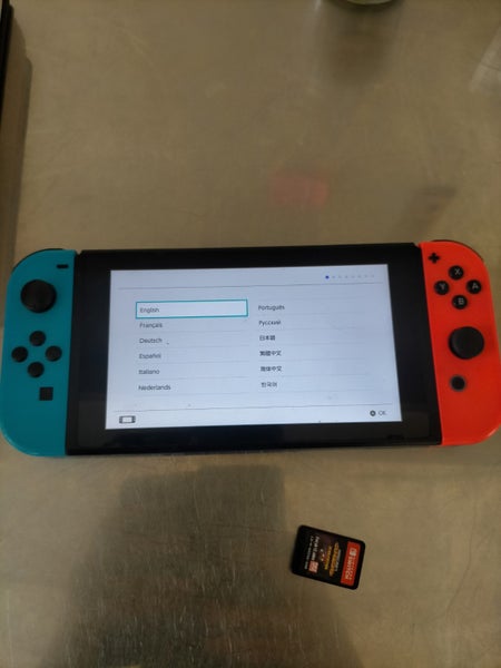 Nintendo switch (with game Carousel 1