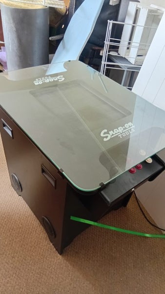 Retro arcade gaming machine Carousel 1