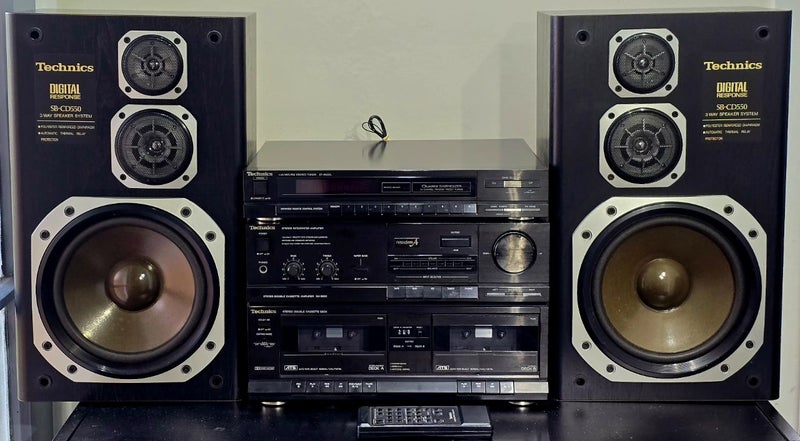 Technics Full Hi-Fi Stereo System – Made in Japan – Mint Condition with Remote Carousel 1