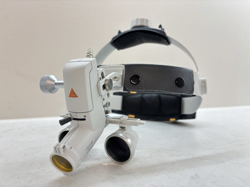 Heine 2.5x surgical loupes Carousel 1